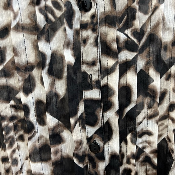 Animal print tunic blouse 2X - Picture 3 of 3